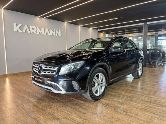 MERCEDES-BENZ GLA 200 1.6 CGI FLEX STYLE 7G-DCT